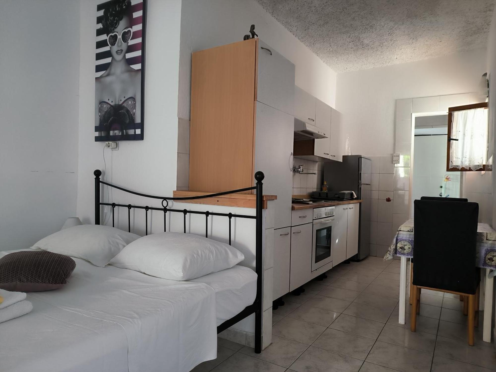Apartments Orlic Povljana Bagian luar foto