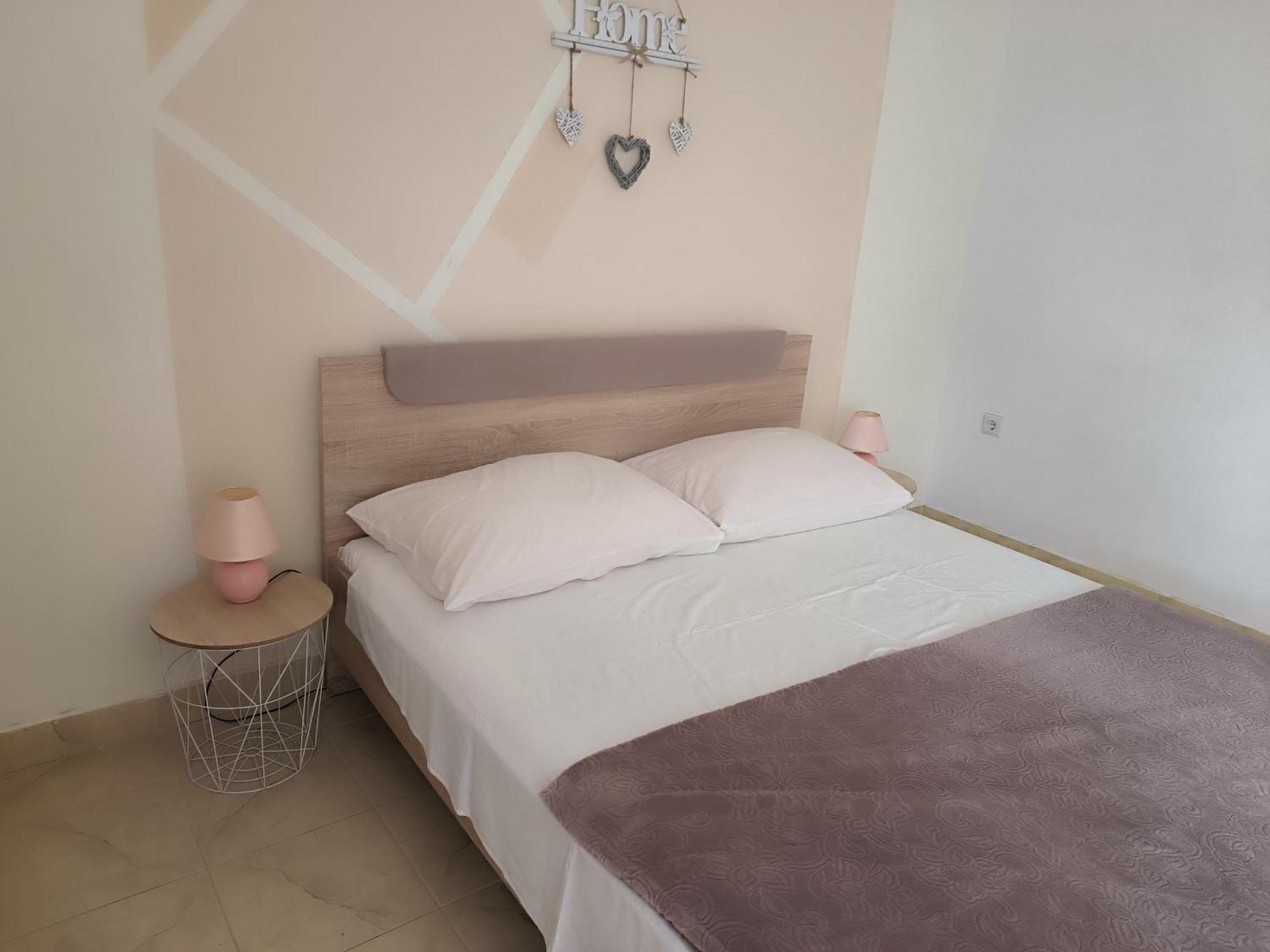 Apartments Orlic Povljana Bagian luar foto