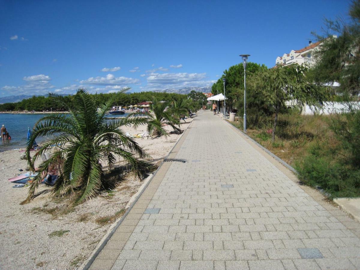 Apartments Orlic Povljana Bagian luar foto